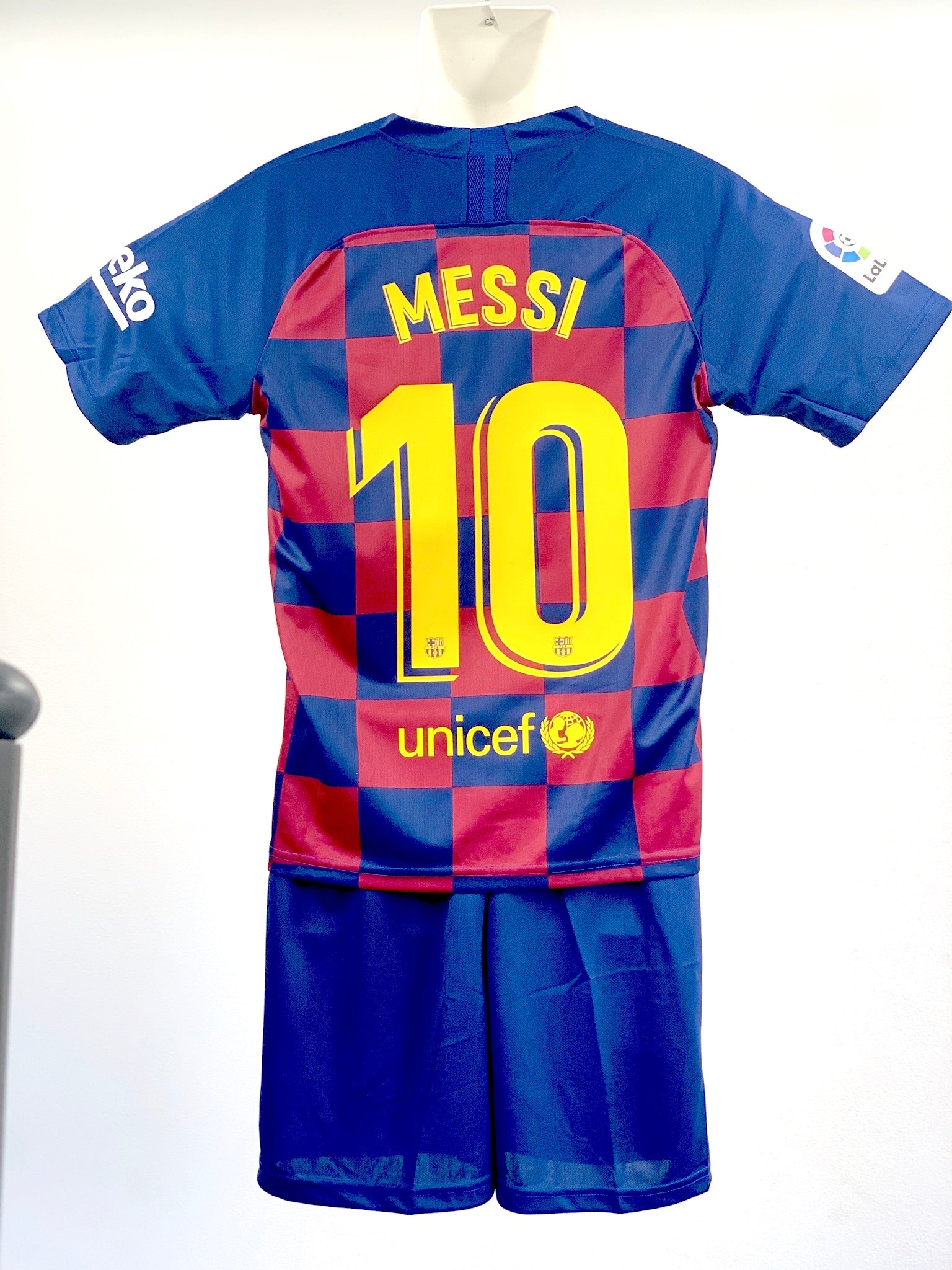 messi 10 barcelona shirt