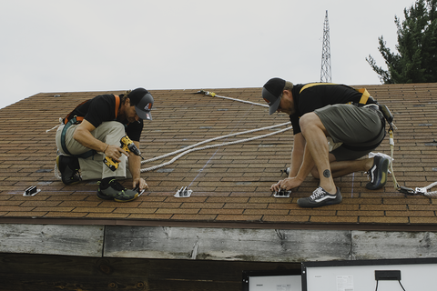 RT-APEX Demo Roof Training at MREA Energy Fair