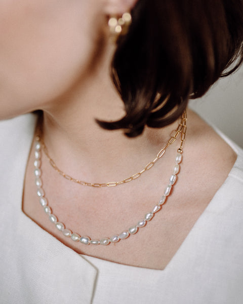 Baroque pearl necklace and gold paperclip chain by MoMuse