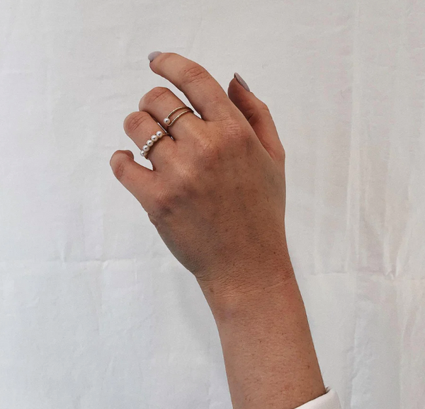 Five pearl gold ring by MoMuse