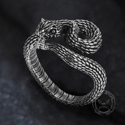 The Meaning and Variety of Snake Jewelry