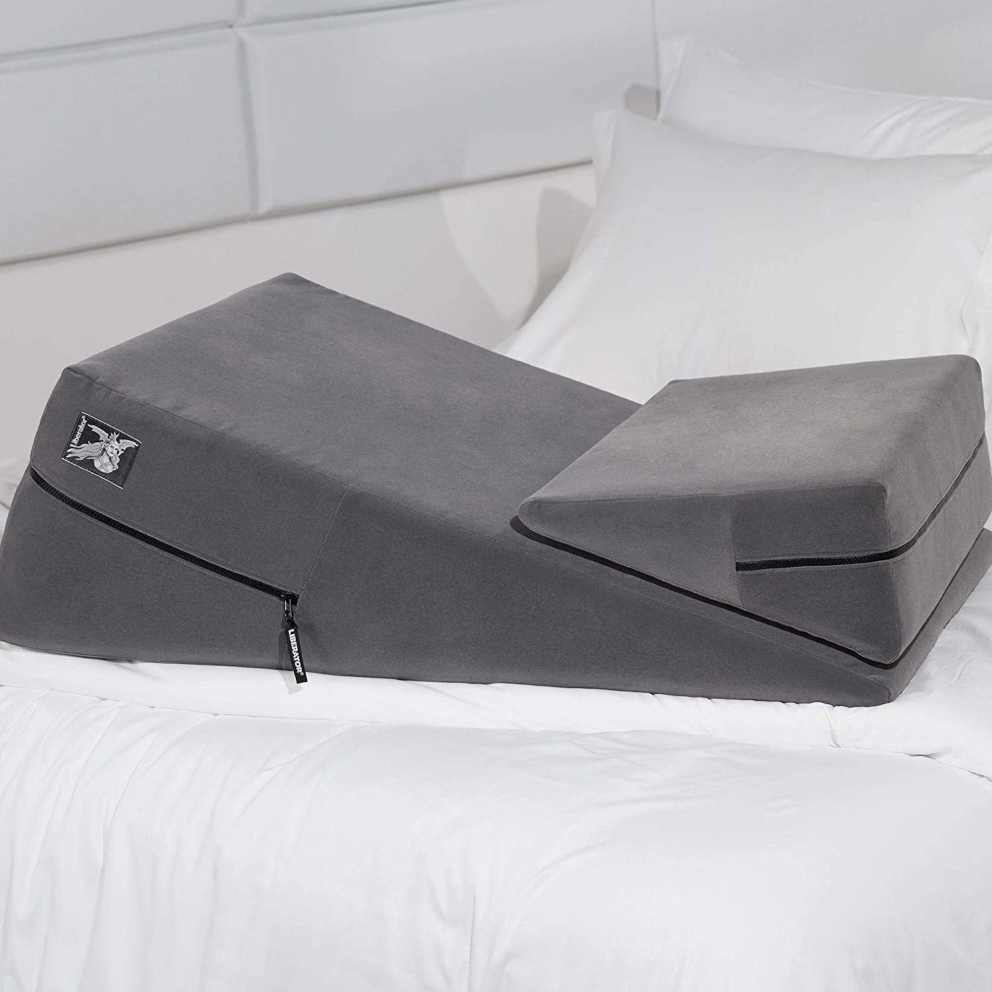 Liberator Wedge Ramp Combo Intimate Positioning Pillows Original Size Brookstone 9683