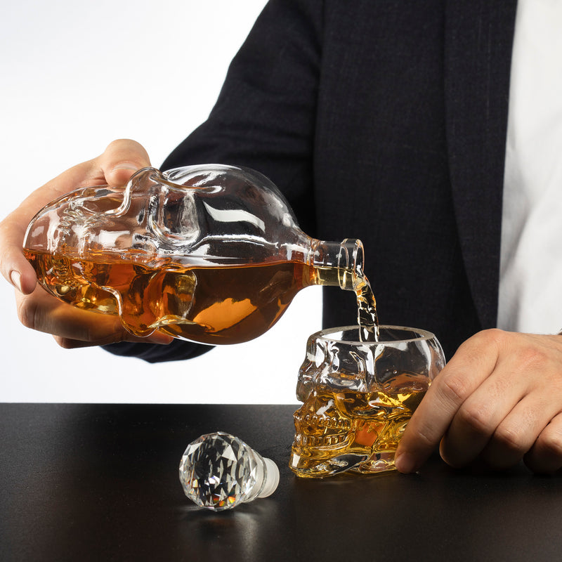 Skull Whiskey Decanter Large Set with 4 Skull Shot Glasses ...