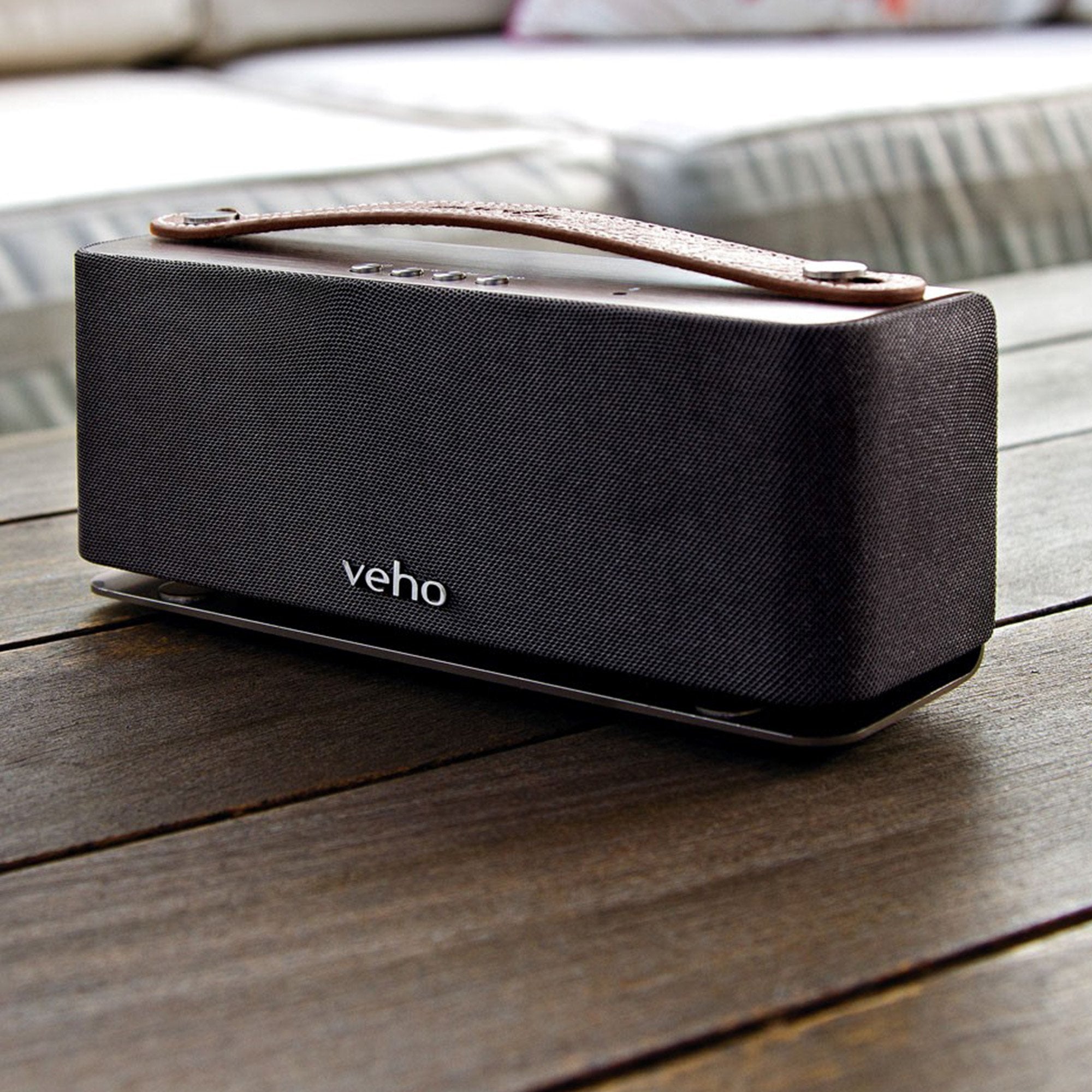 Veho MR-7 Wireless Bluetooth Retro Speaker in Black