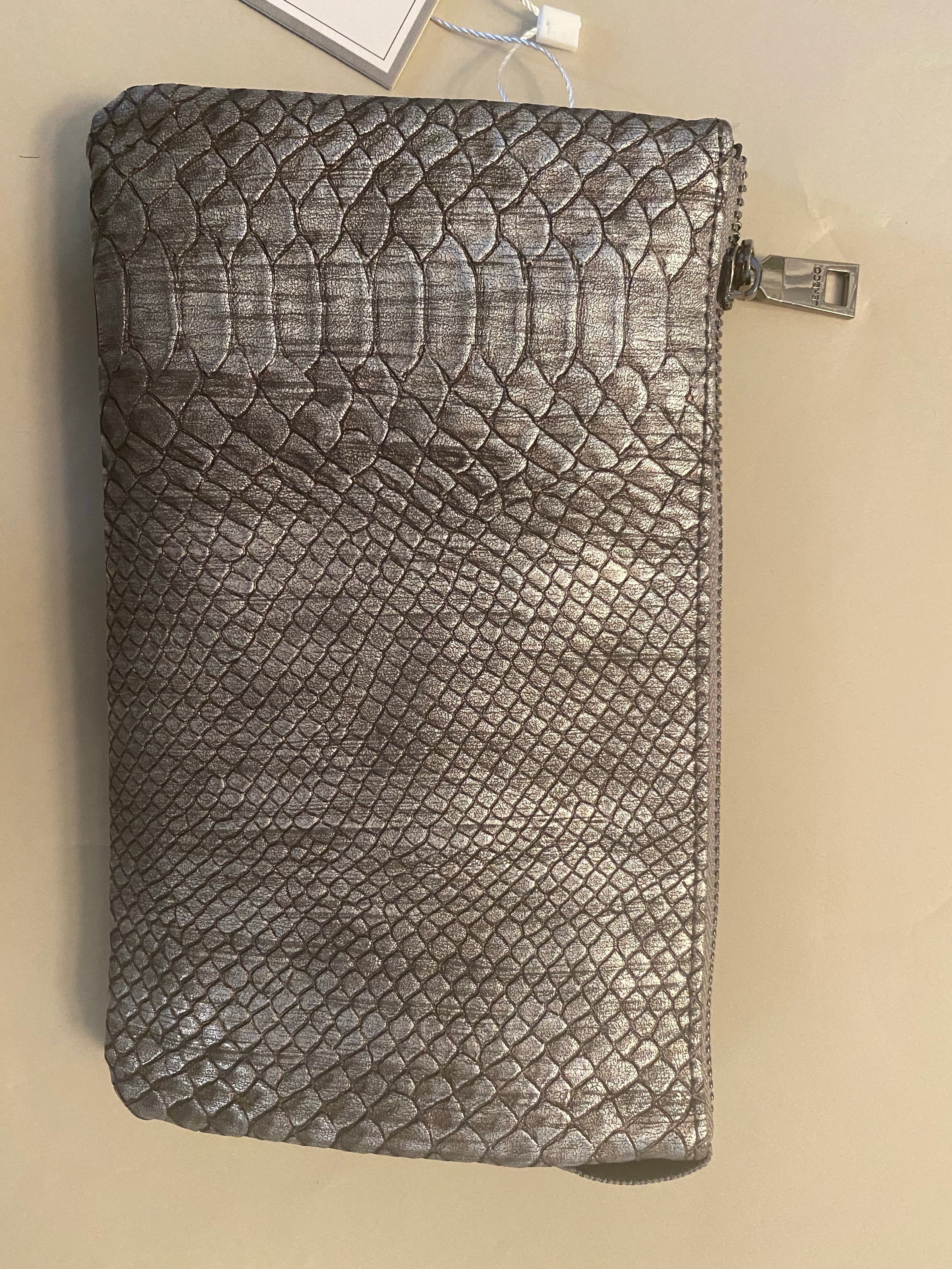 Riley Crossbody