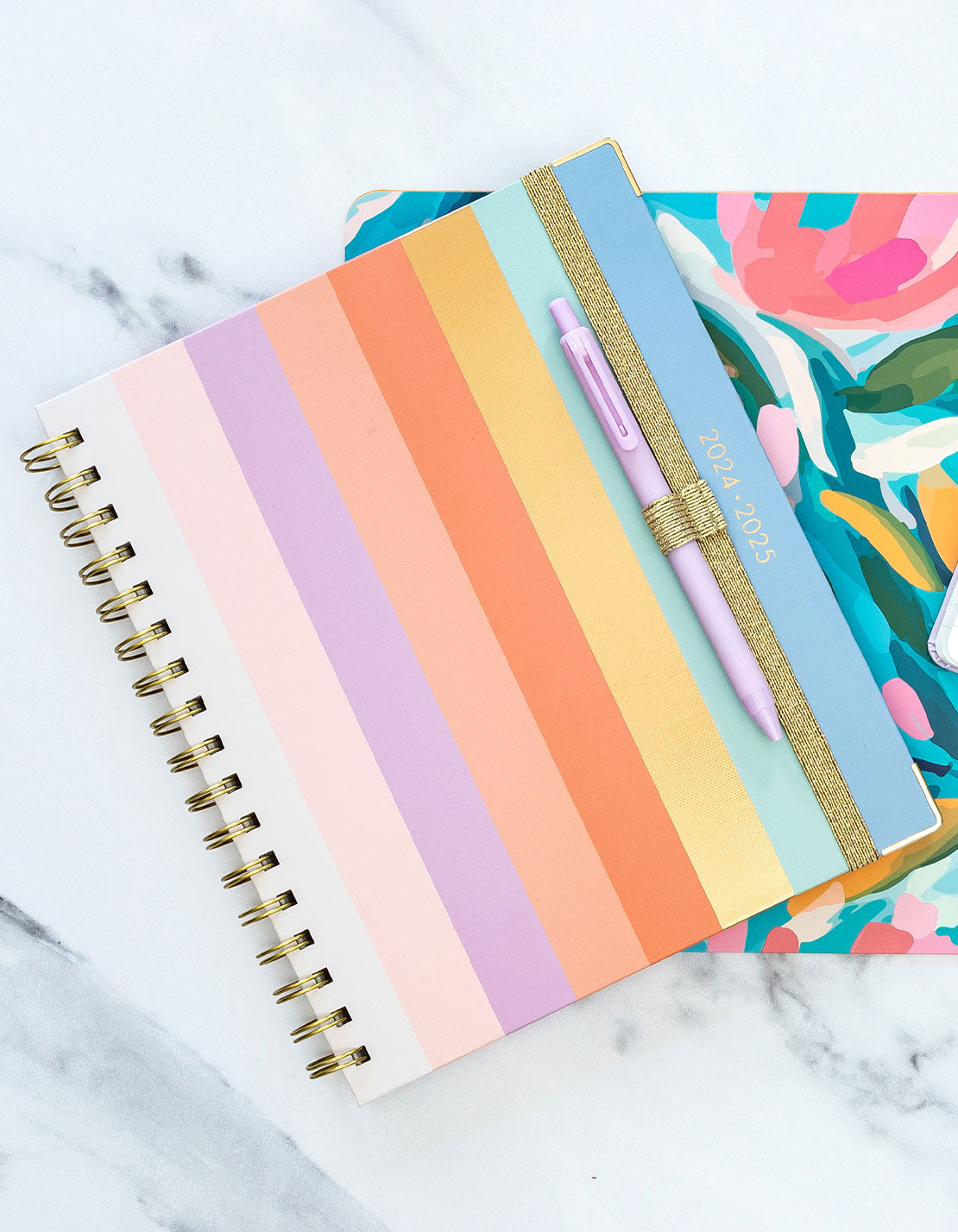 Spacious weekly planner page for appointments, assignments, &amp; reminders.