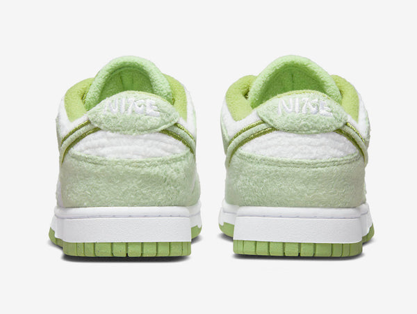 Nike Dunk Low Fleece Green sneakers