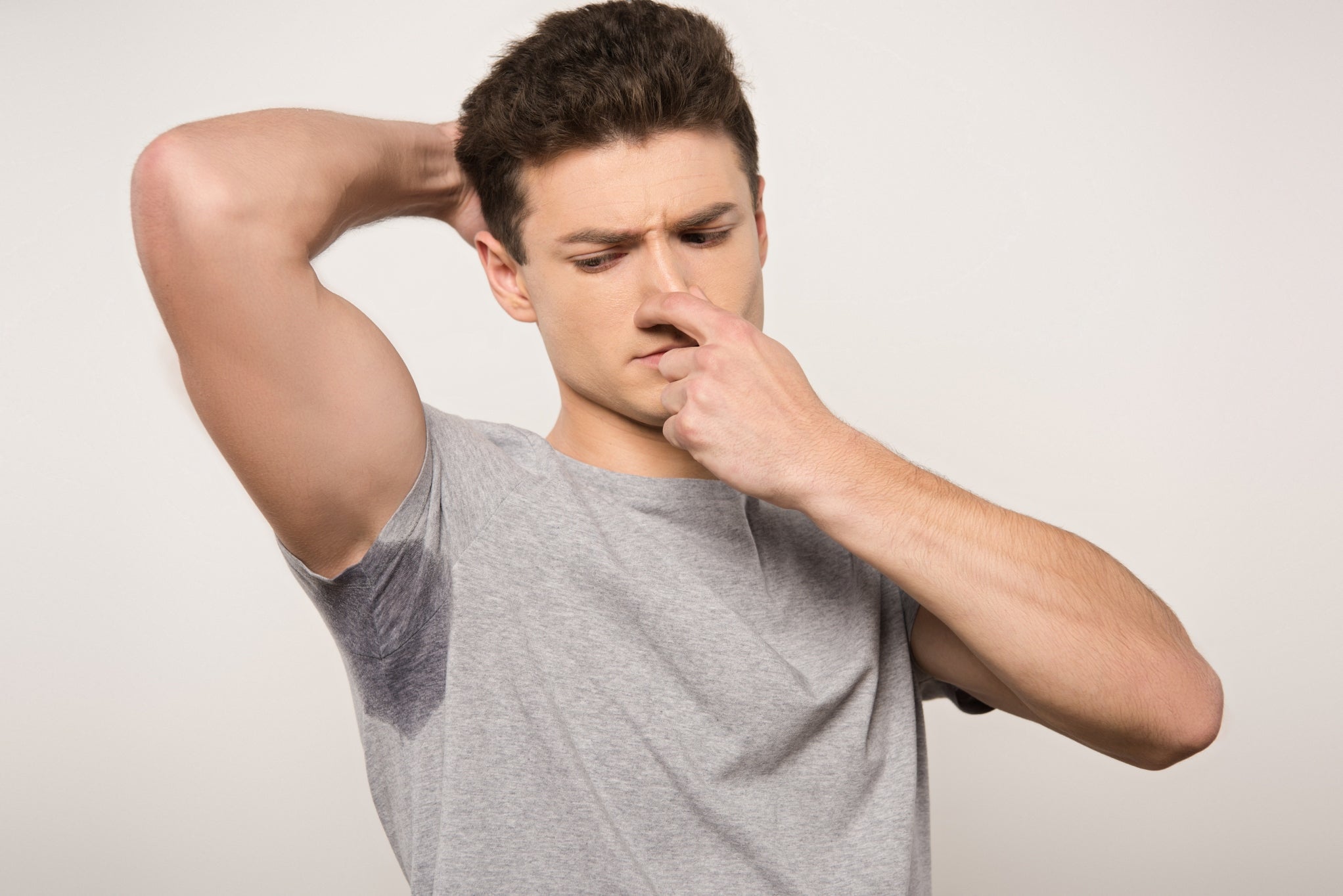 smelly-armpits-how-to-treat-armpit-odor-social-citizen