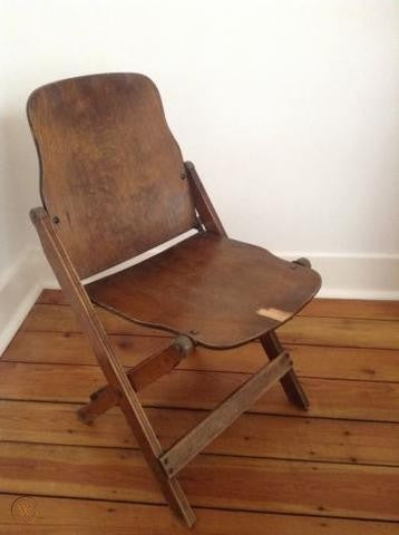 Plywood folding chairs were used by US Navy during WW2