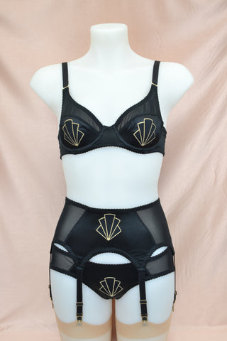 art deco lingerie black and gold 1920s underwear hand made in the uk by Pip & Pantalaimon suspender belt garter belt panties knickers underwired bra