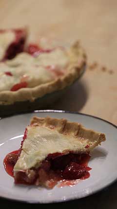 strawberry rhubarb pie