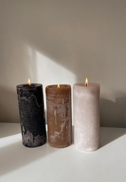 Noir pillar candle