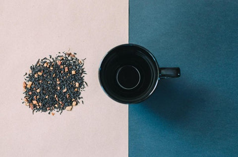 black tea leaves” block=““ margin-left:=““ auto=““ margin-right:=““ /></div>
<h2><strong>How to Make English Breakfast Tea</strong></h2>
<p><span style=
