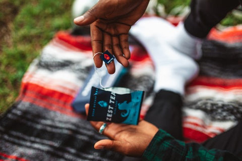 Blue Lady tea bag at a picnic