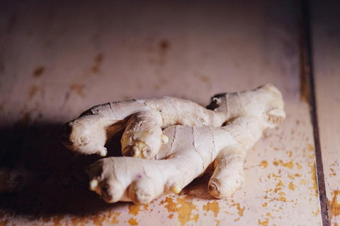 fresh ginger root unpeeled