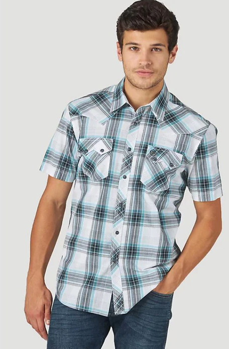 Men's Wrinkle Resist Short Sleeve Western Snap Plaid Shirt