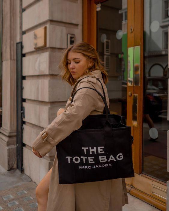 The Large Canvas Tote Bag in Blue - Marc Jacobs