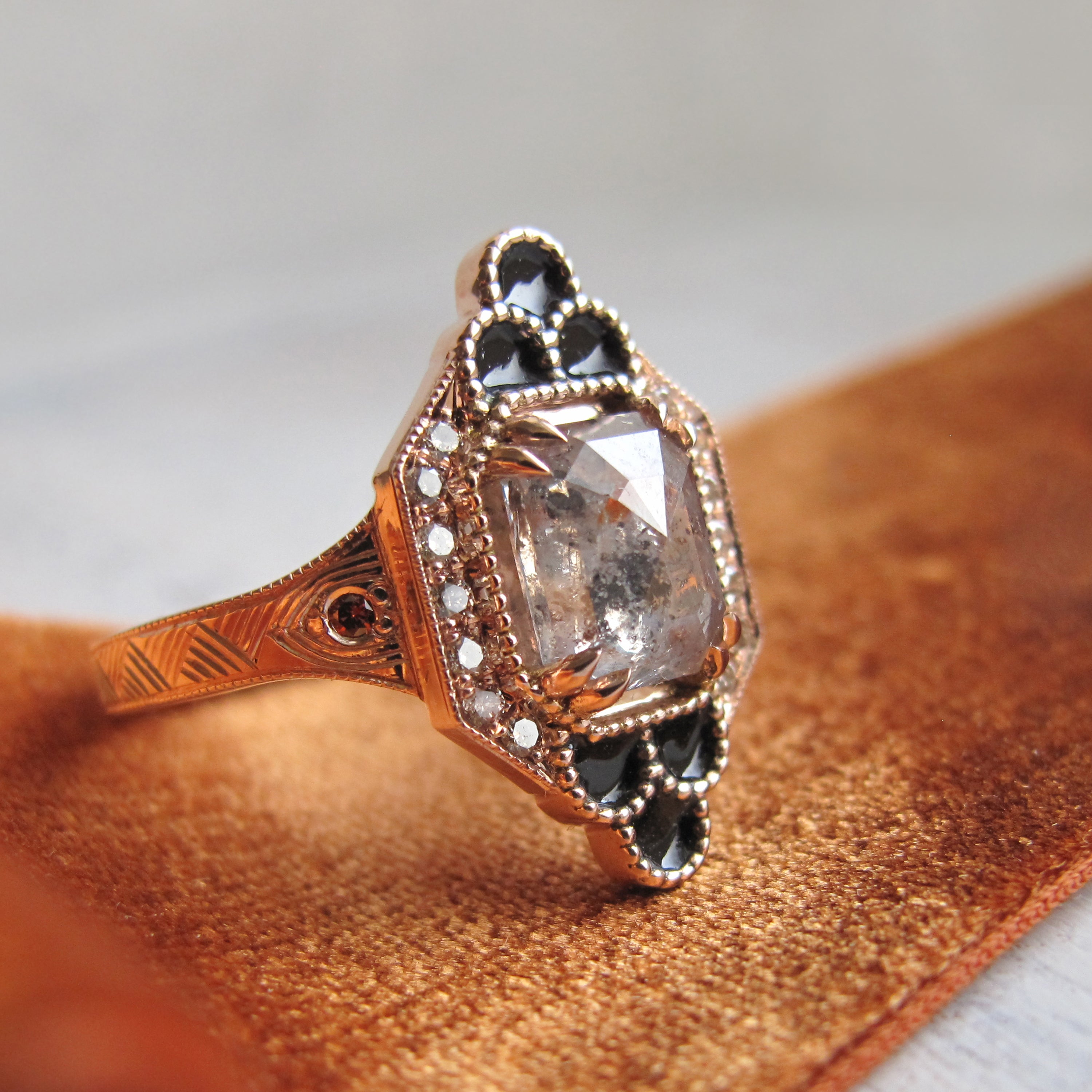 Antique Vintage Design 1.50 Carat Round Morganite And Diamond Moissani –  agemz