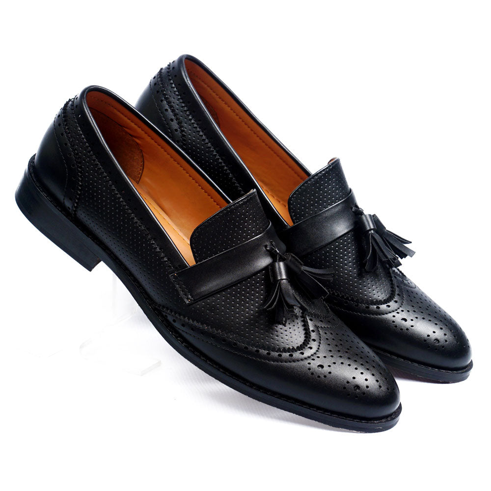 brogues with tassels