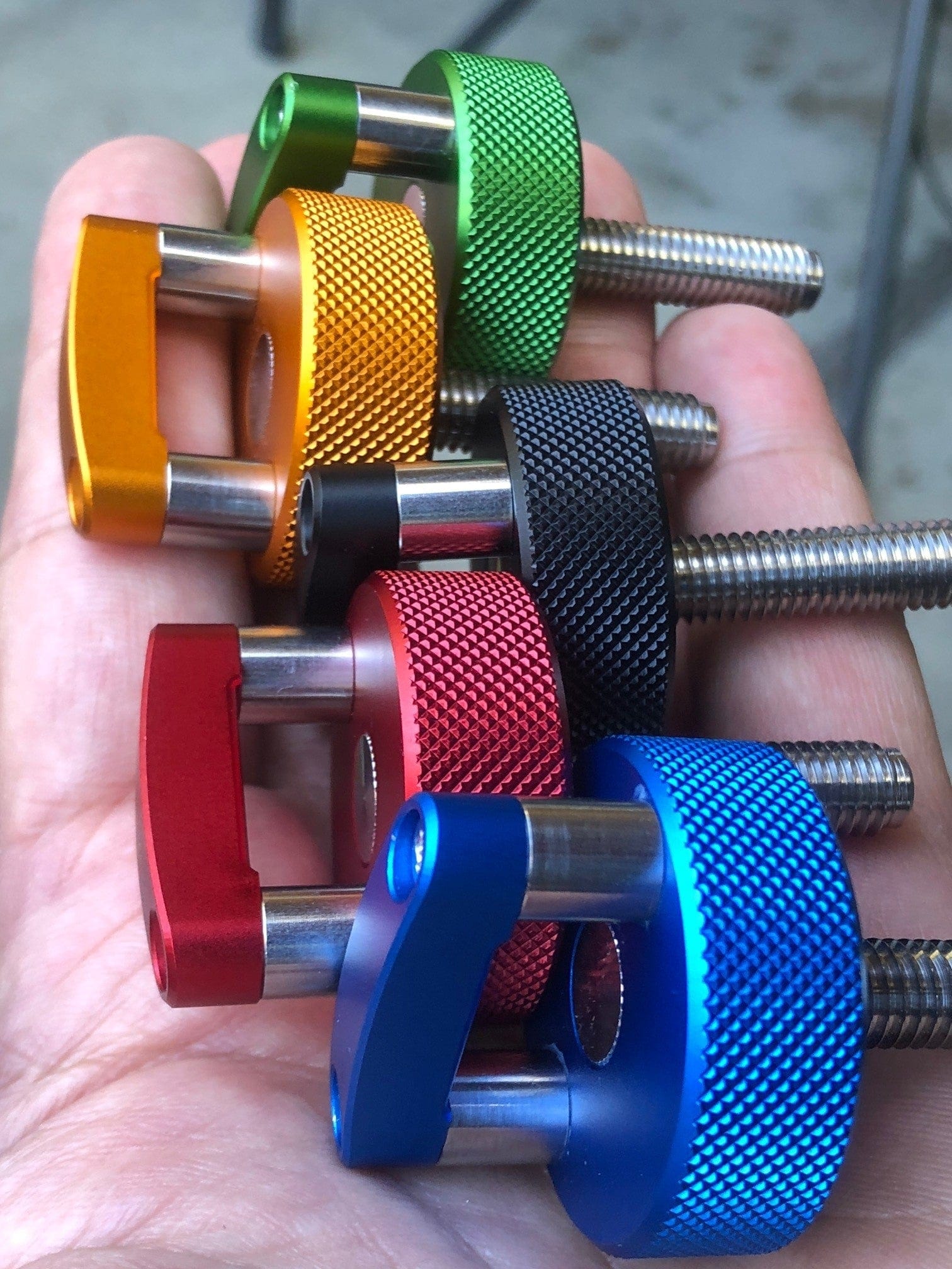JEEP Wrangler JK, JL & JT Hard Top Quick Removal Thumb Screws, integrated D  Ring, ROCKWORKX Billet Aluminum (Six Piece Set)