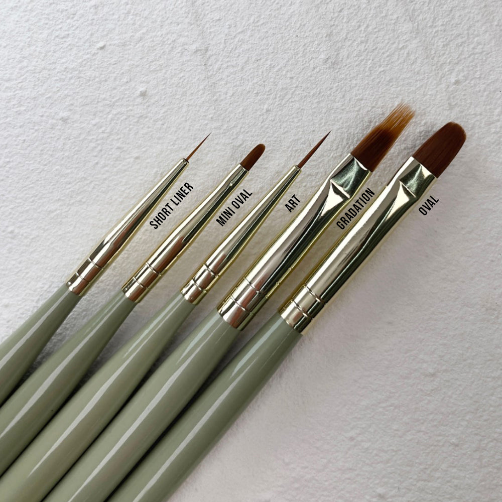 riposo Short Liner Brush