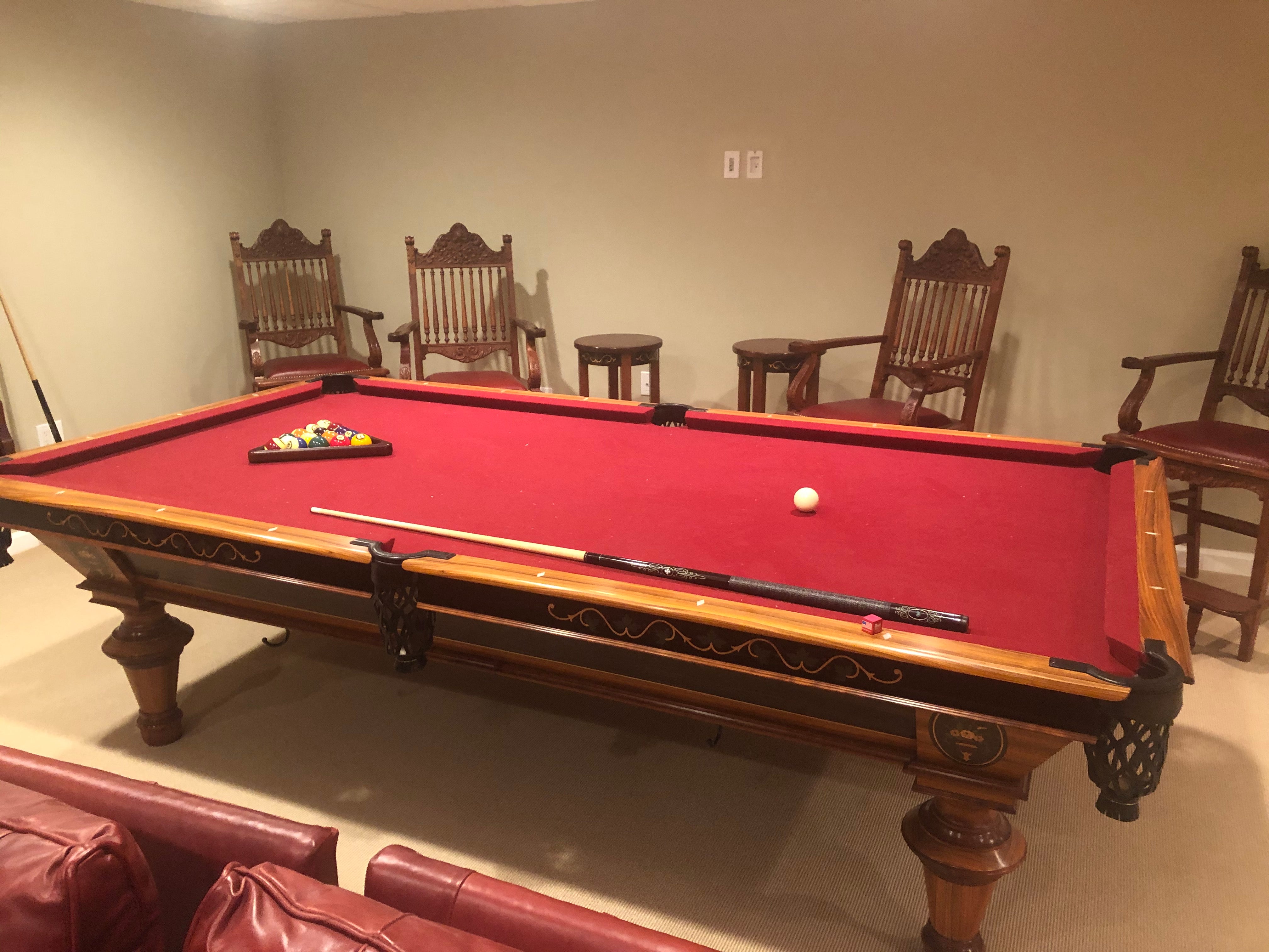 billiards room