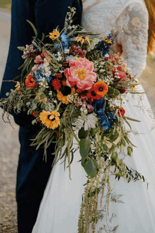 11.Dreamy Cascading Wedding Bouquets