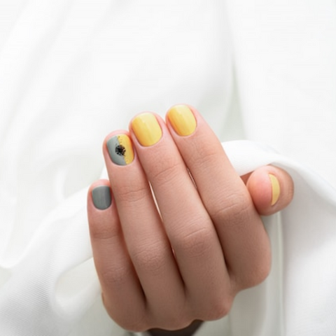 13.Yellow Nail Designs