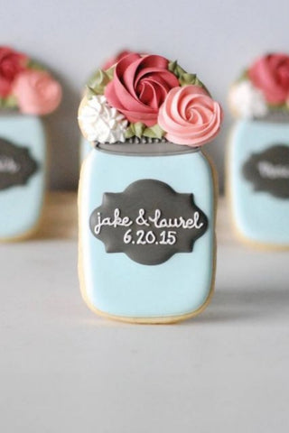 23. Mason Jar Cookie Decorations