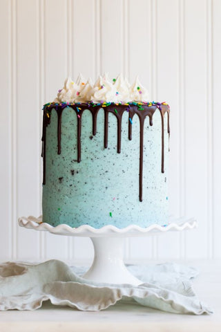 4. Ganache Drip Cake