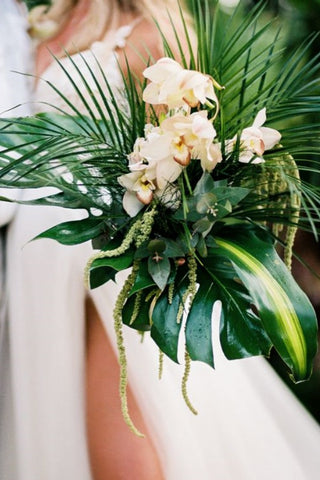 5. Emerald Green Bouquets