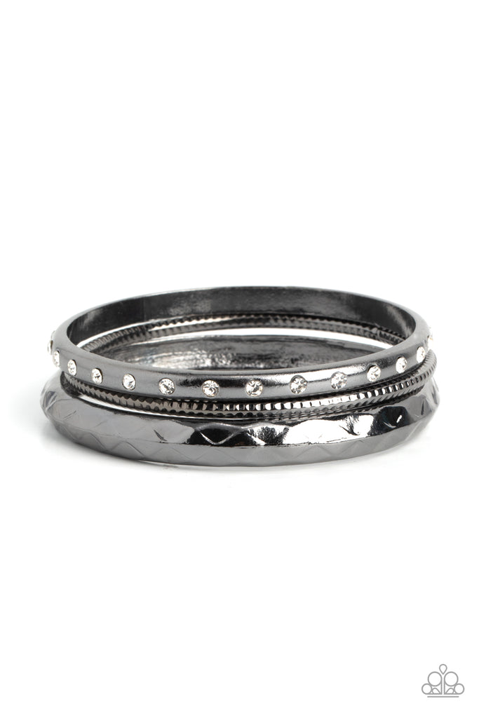 Paparazzi Confidently Curvaceous - Black Bracelet – All The Bling ...