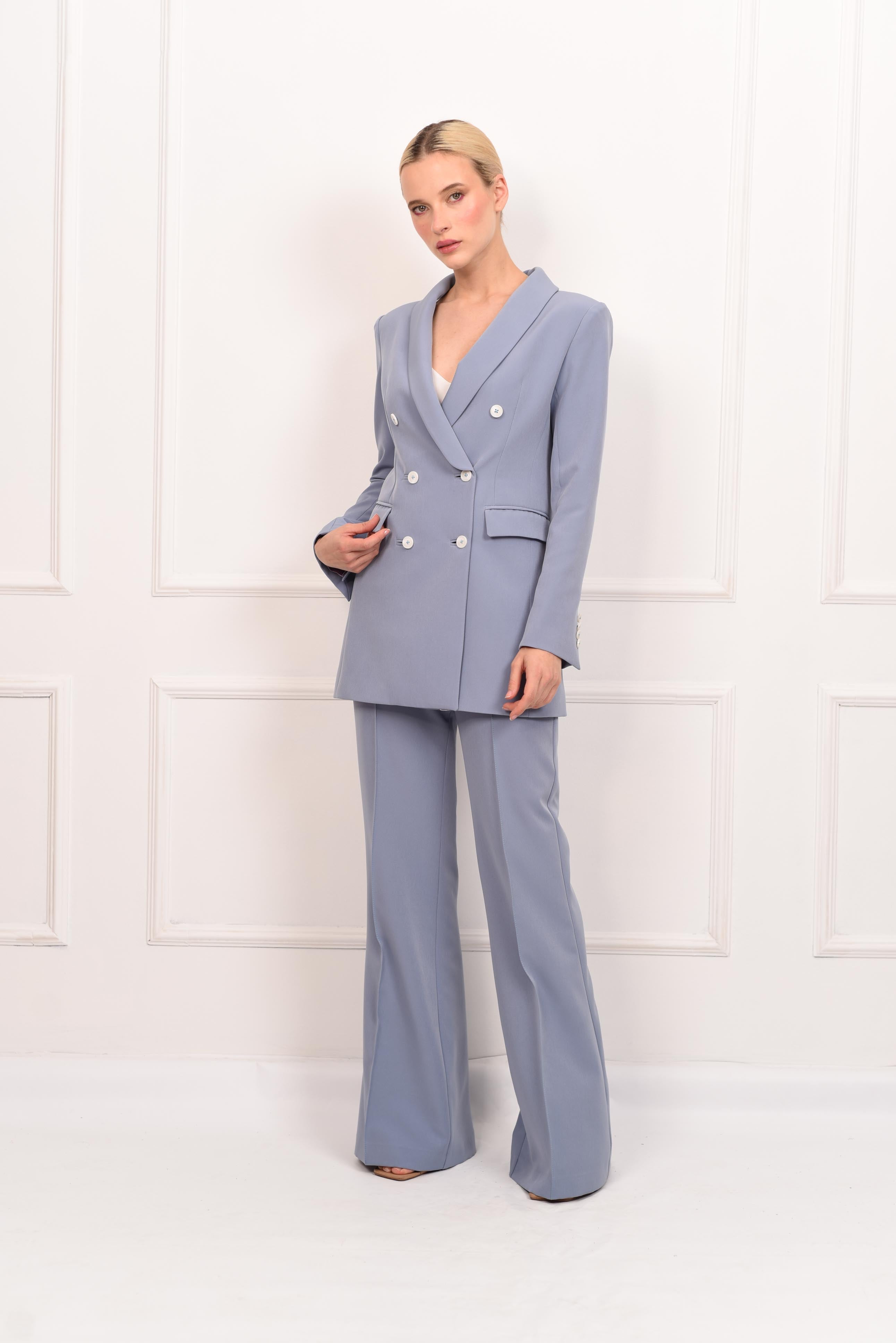 SUIT LUXURY SIETE BOTONES AZUL ITALIANO