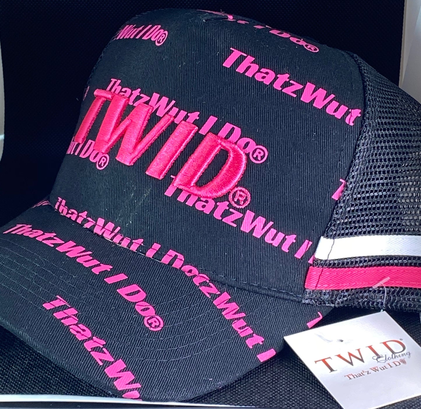 Twid  3D Embroidered Caps