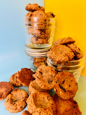 Round blueberry banana dog biscuits 