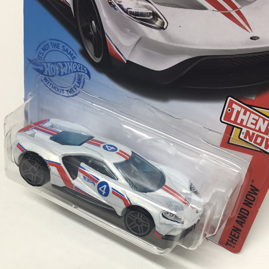 Hot Wheels Gran Turismo (2017) Mattel White Ford GT Die-Cast Toy Car 7/8 -  GKWorld