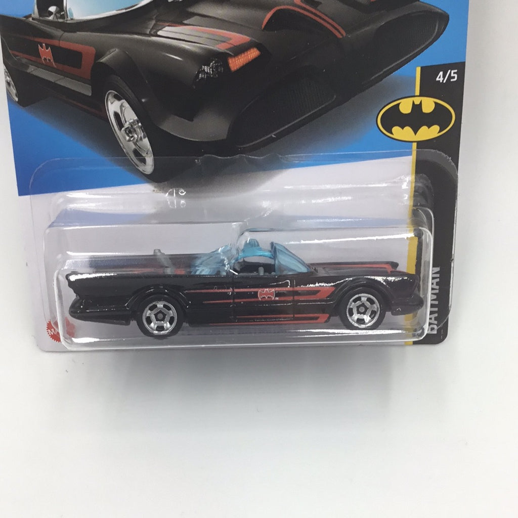 2022 hot wheels g case #131 TV Series Batmobile AA2