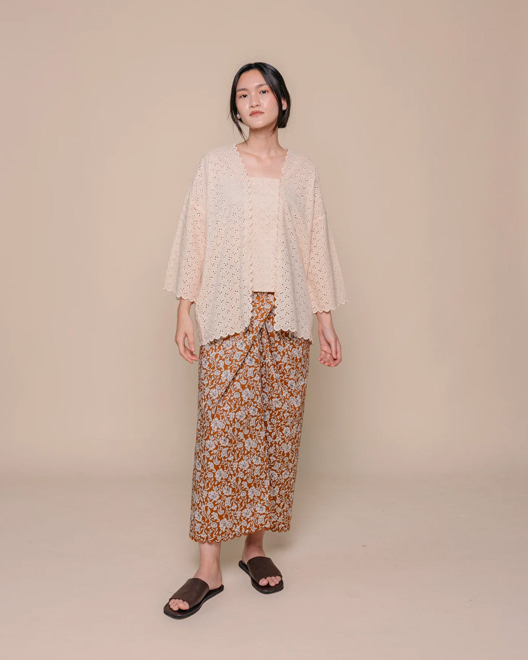 Women: The Ria Wrapped Sarung (Floral Brown)