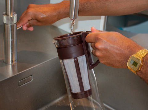 Water filteren voor gebruik in een volautomaat espressomachine