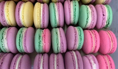  bunte Macarons