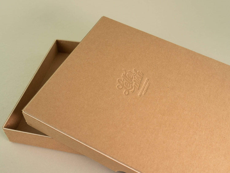 Individuell Gepragte Boxen 23 X 16 5 X 2 5 Cm Kraftpapier Letterwish Design Druck Werkstatt