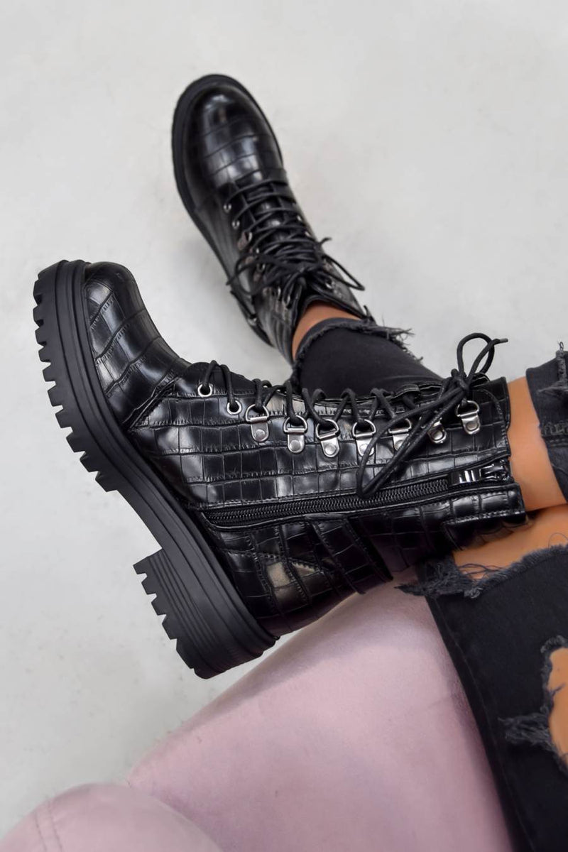 aj voyage croc boots