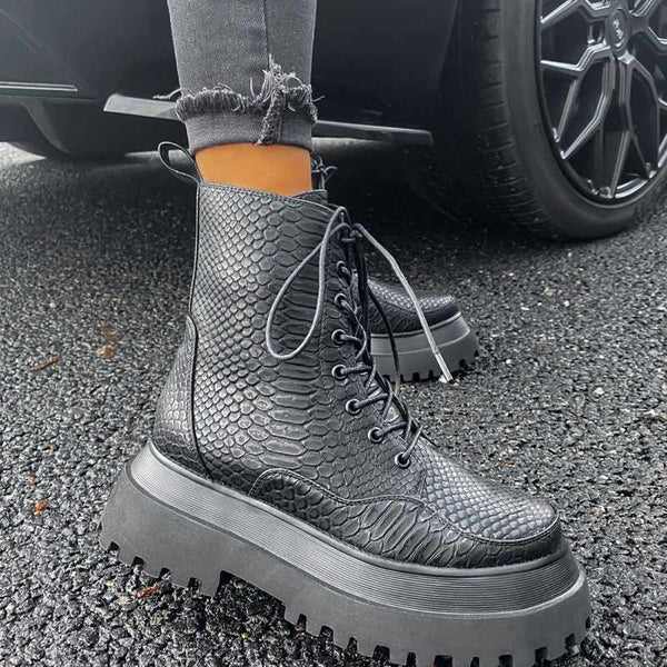 aj voyage croc boots