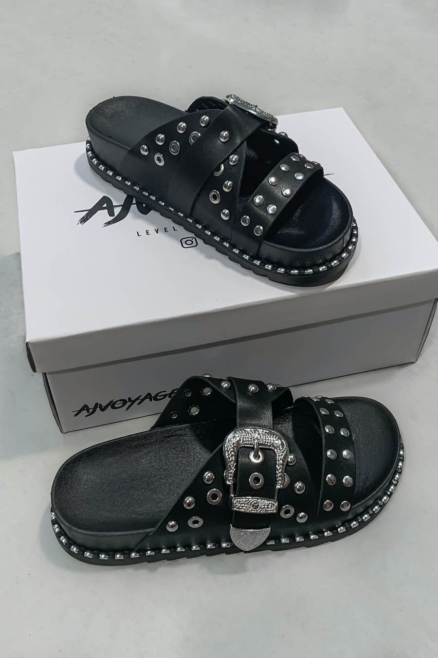 WHO KNEW Chunky Studded Western Buckle Sandals - Black/Silver – AJ VOYAGE