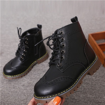 girl work boots fashion