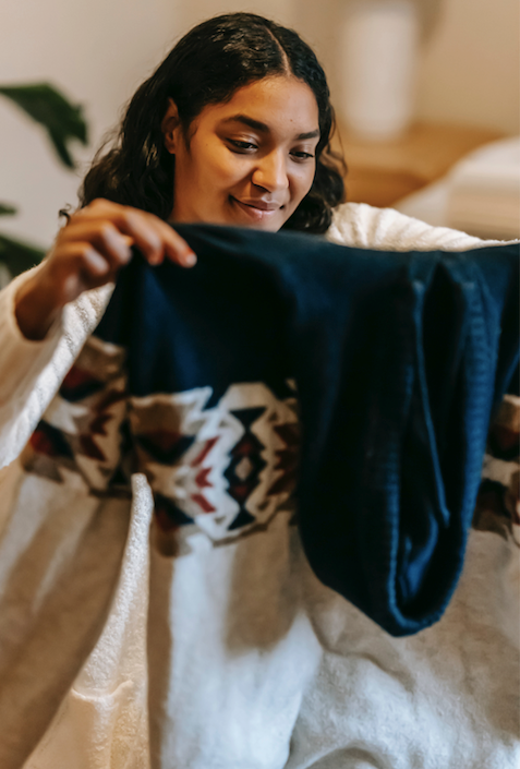 Organizing closet space