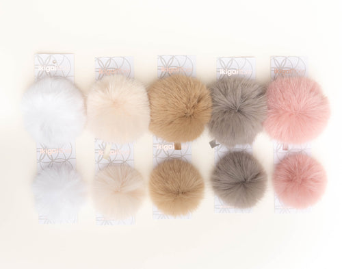 Faux Fur Pom Pom - Yarnia