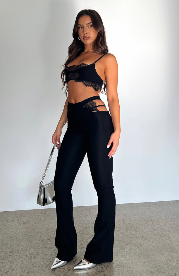 Black crop top & white long pants set - ShopperBoard