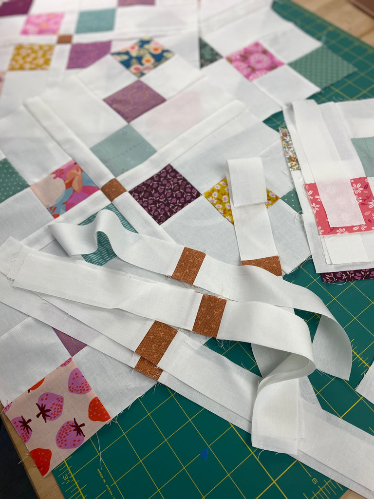 making harken quilt blocks