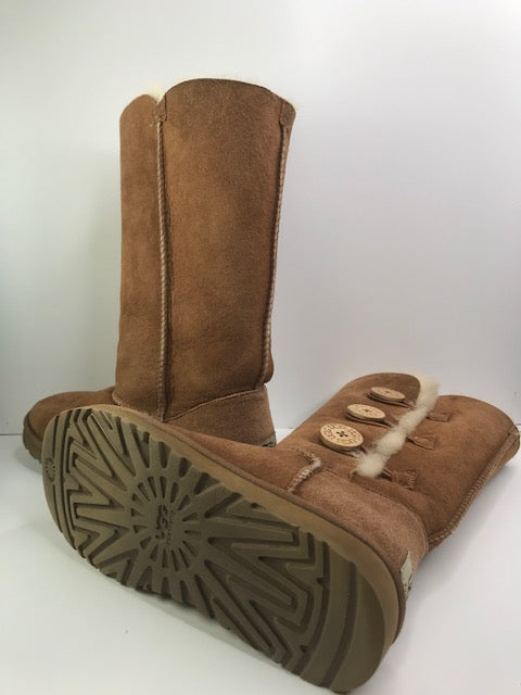 ugg boots size 5